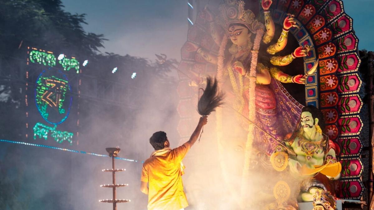 Durga Puja 2025: From Kolkata To Mumbai, Top 8 Cities In India To Go Pandal Hopping & Seek Maa Durga’s Blessings