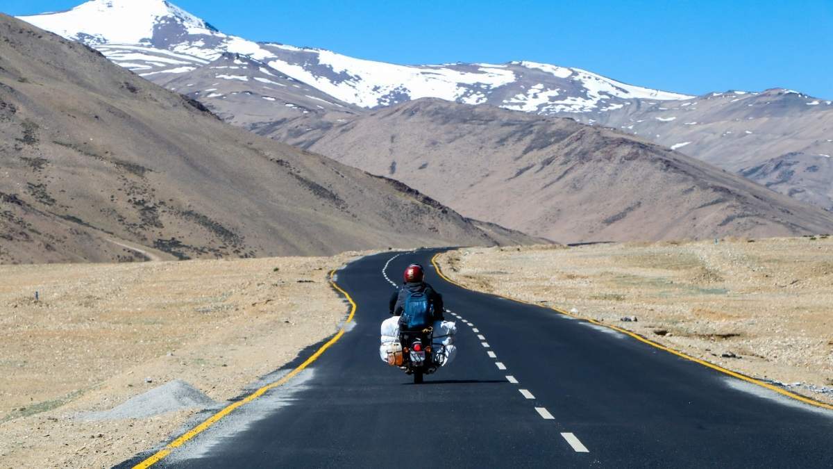 Is It Safe To Travel To Ladakh Now? Amid Cancelled Bookings & Indefinite Curfew, Here’s What You Need To Know!