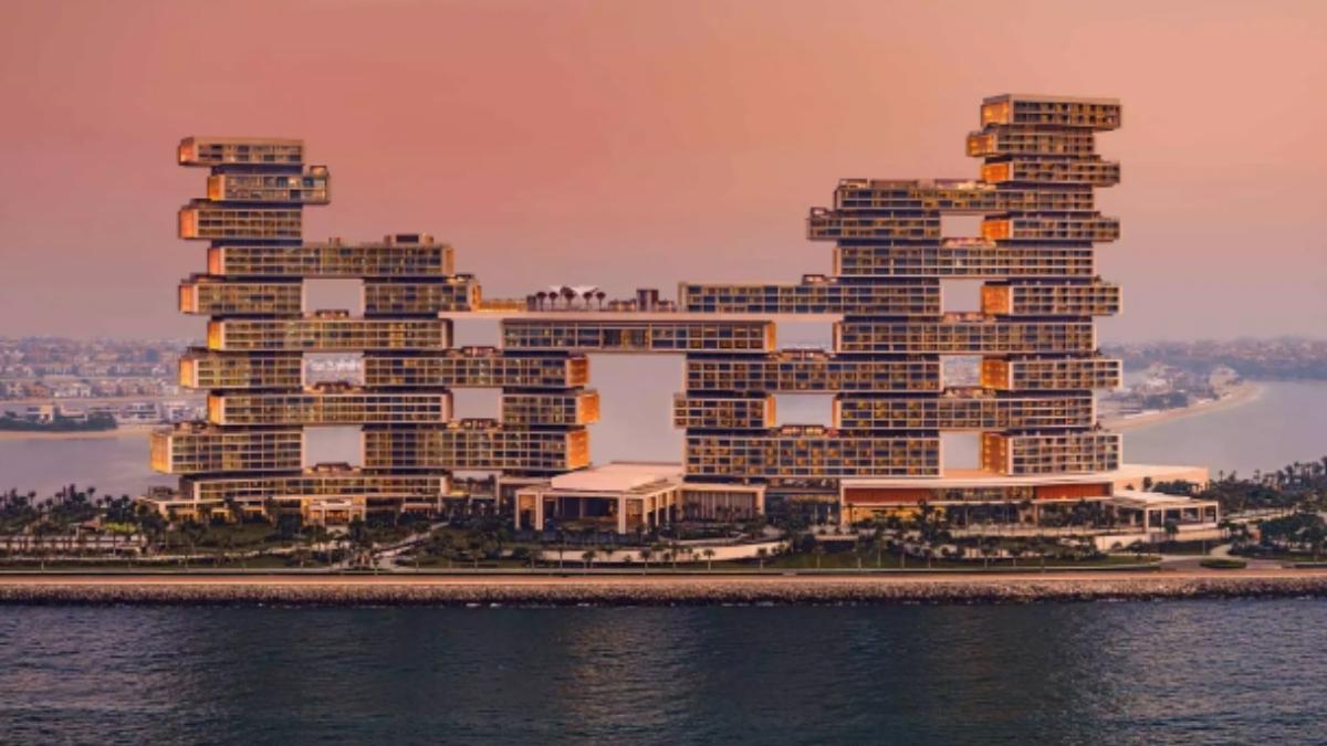 Atlantis The Royal Dubai Bags Michelin Keys For Its Design In 2025; Here’s How Much It Costs You Per Night!
