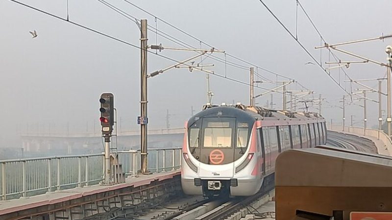 Delhi Metro To Run Extra Trains In Early Hours To Manage Chhath Puja Returnees; Adds Additional Train Services To Curb Pollution Delhi Metro To Run Extra Trains In Early Hours To Manage Chhath Puja Returnees; Adds Additional Train Services To Curb Pollution