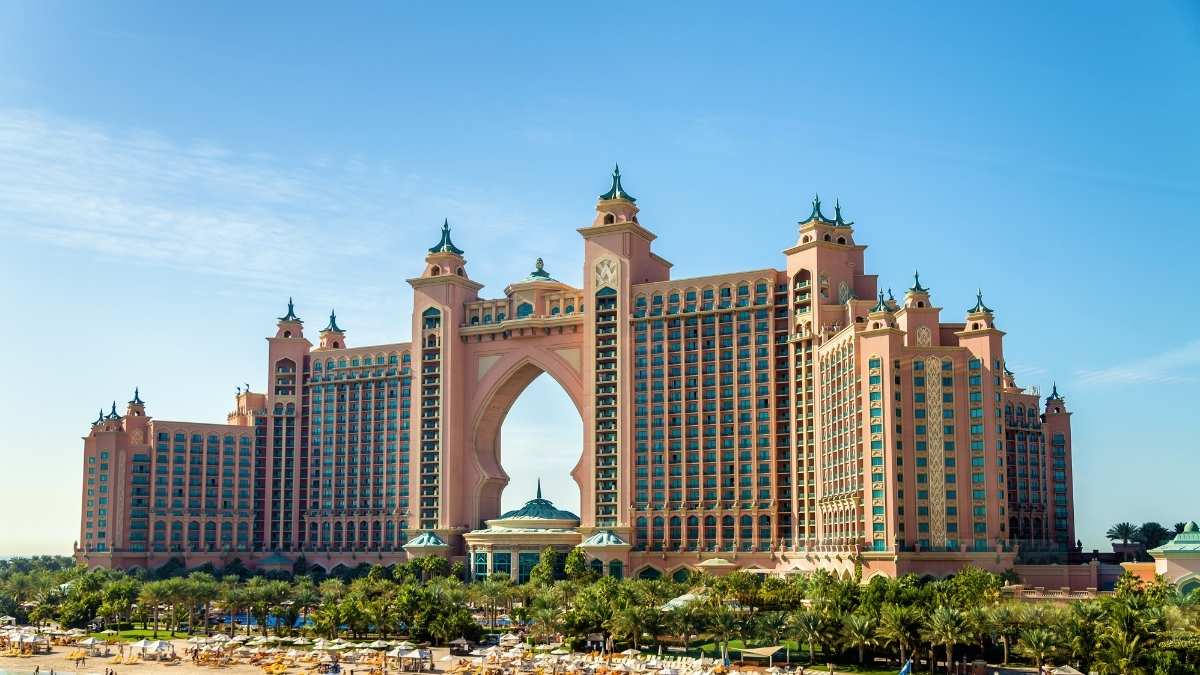 Dubai Launches Hotel Incentives For New Properties In Key Tourist Areas Like Palm Jebel Ali & More