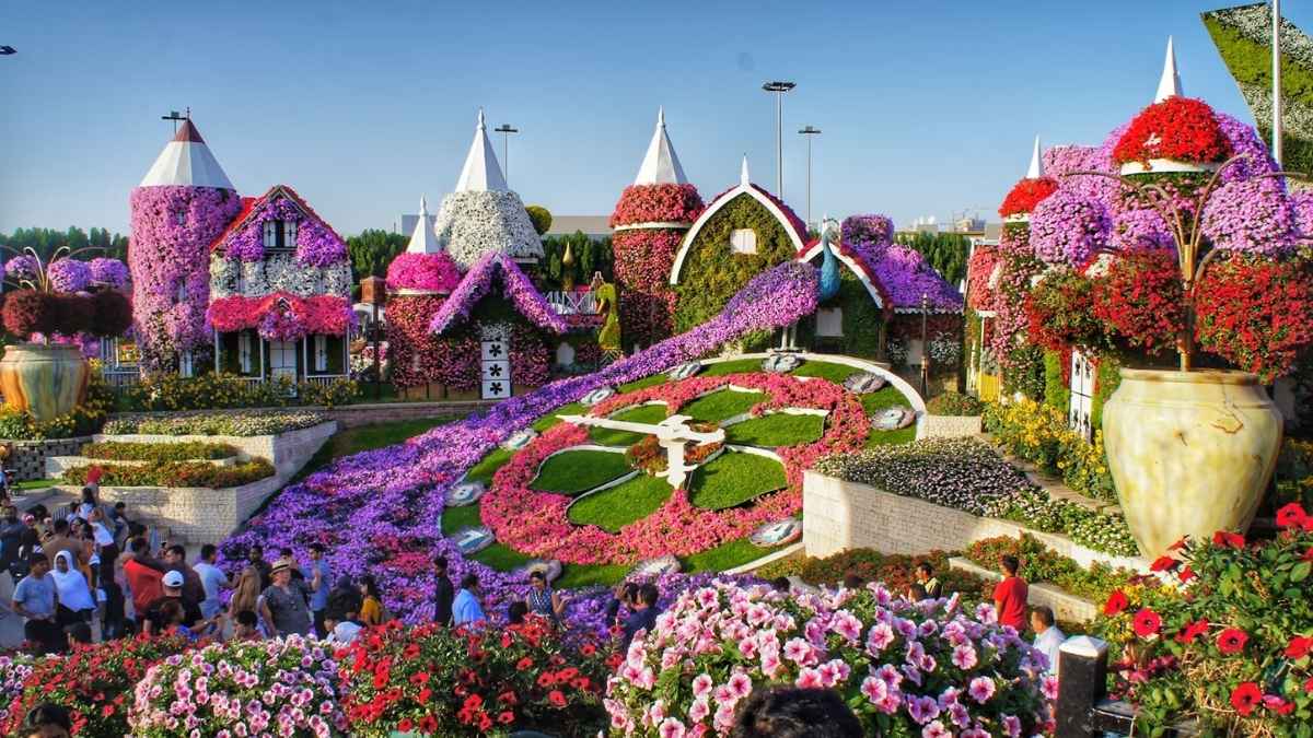 Dubai Miracle Garden Now Offers 30% Off Tickets For UAE Residents & Free Entry For…