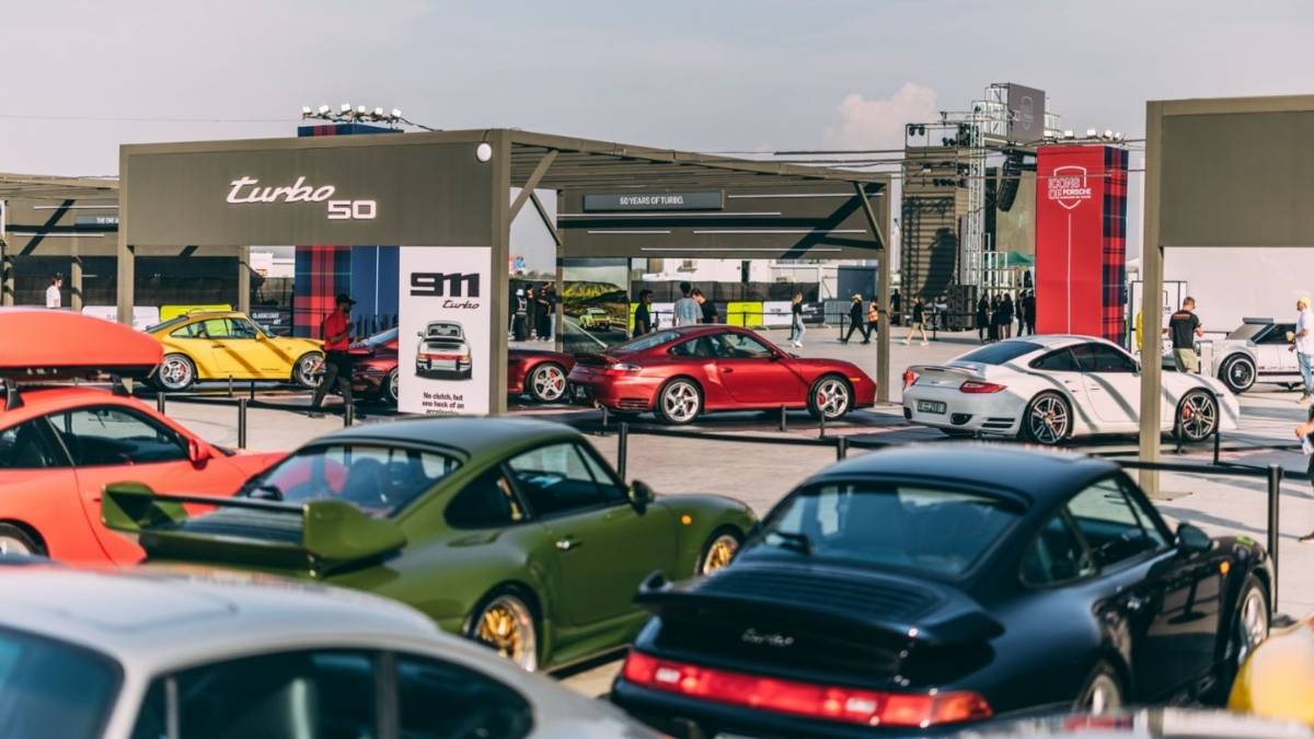Get Ready To See Cars Roar Against The Dubai Skyline As Icons of Porsche 2025 Returns This November