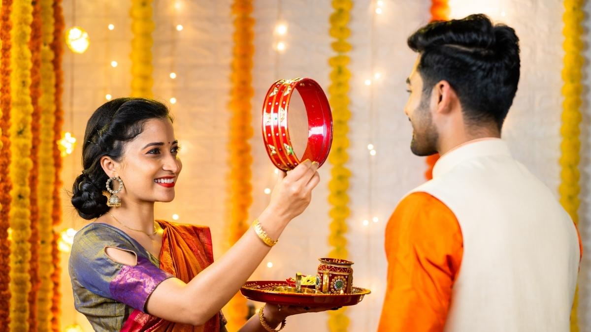 7 Best Places To Celebrate Karwa Chauth In Dubai With Love, Sweets & Moonlit Moments