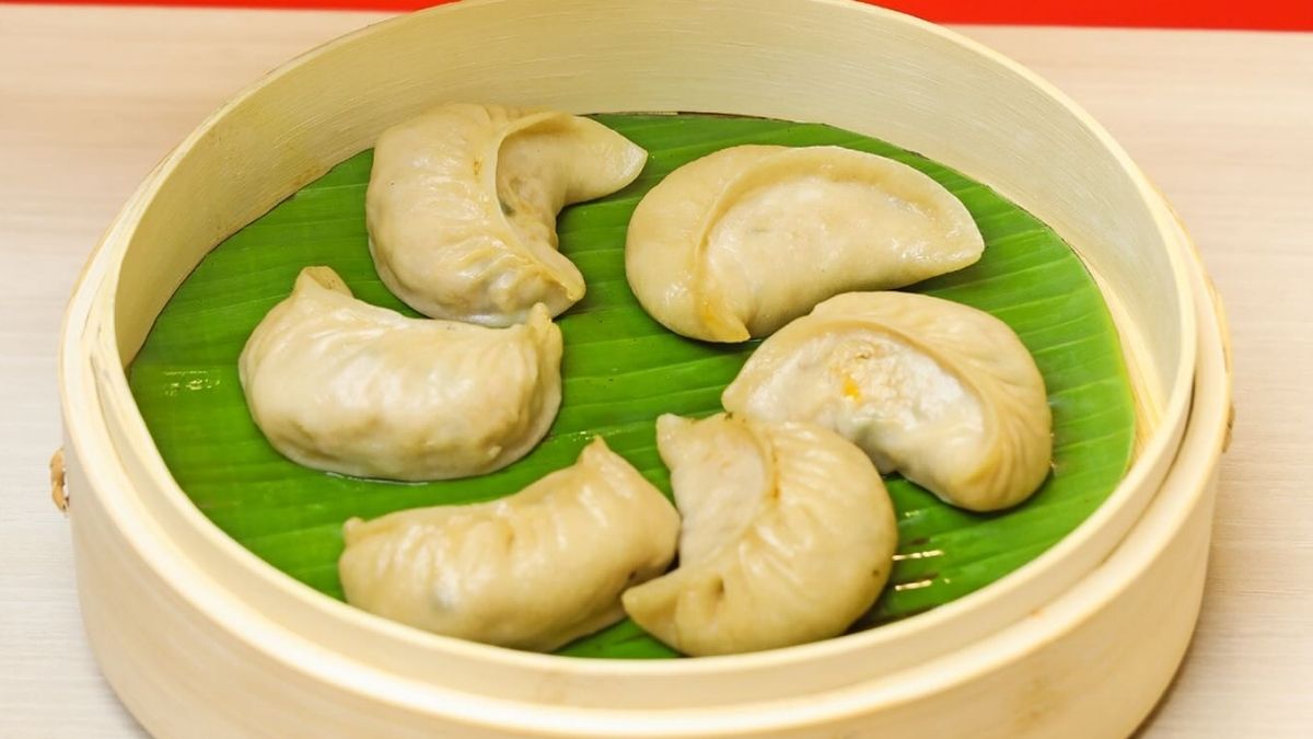 This Eatery Dishes Out Authentic Juicy Momos In Dubai And We’re Already Salivating!