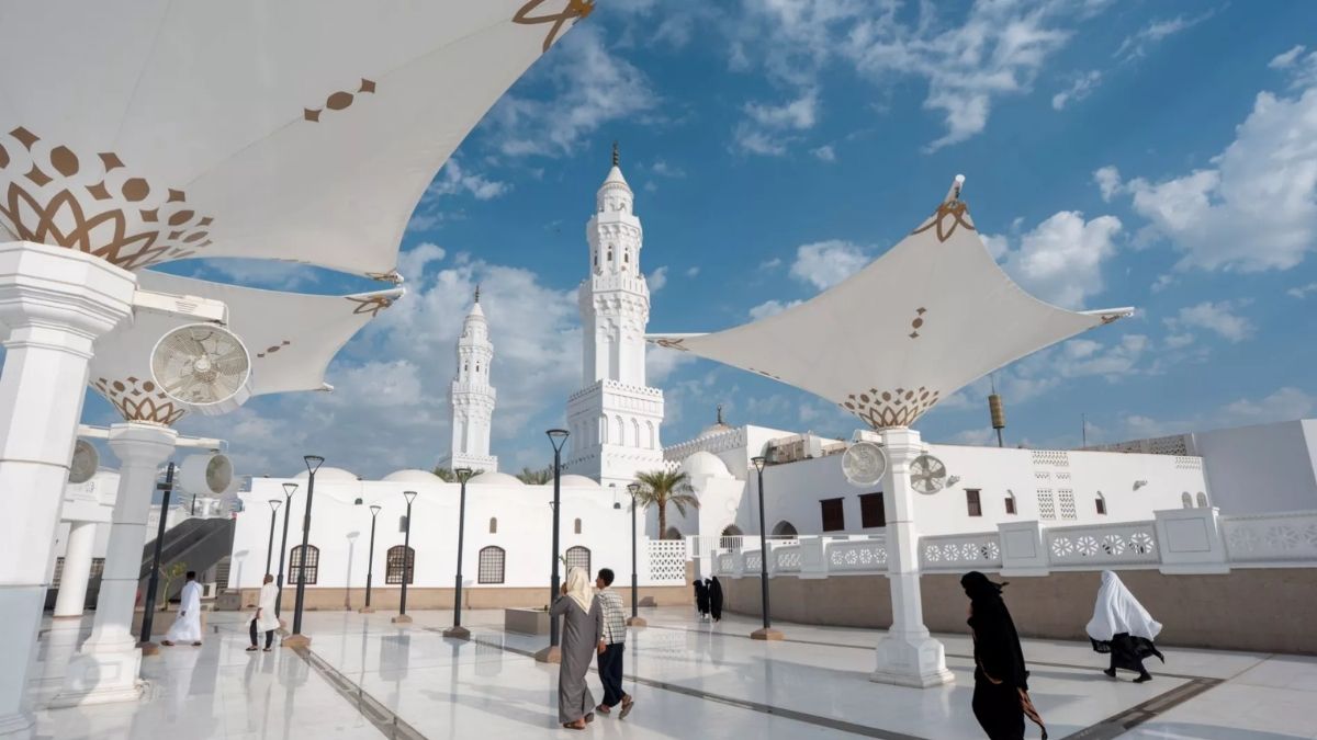 This Iconic Mosque In Madinah To Be Kept Open 24/7 For Visitors And Worshippers!