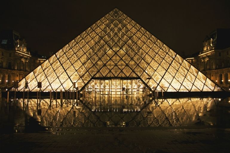 Louvre museum paris
