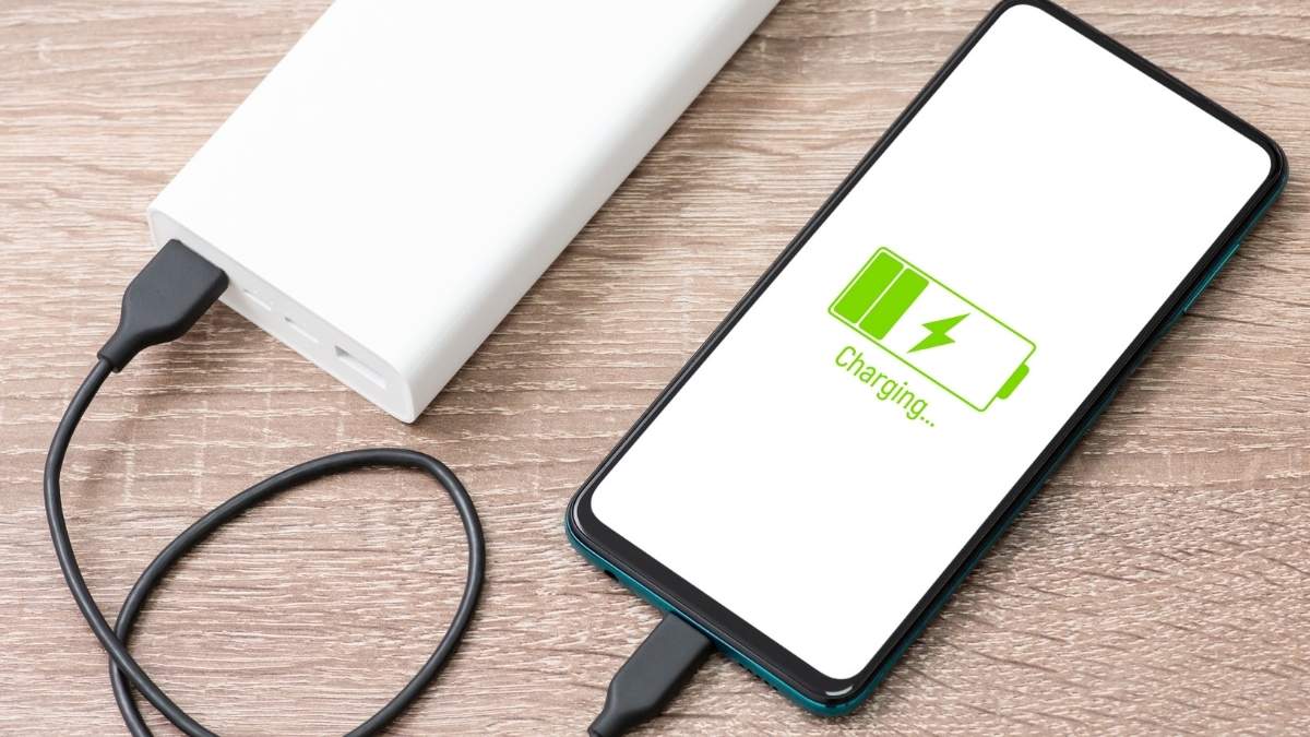 Will DGCA Ban Power Banks On Indian Flights? Here’s What We Know So Far!