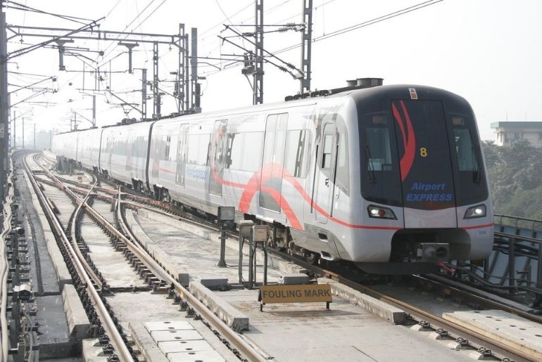 delhi airport metro