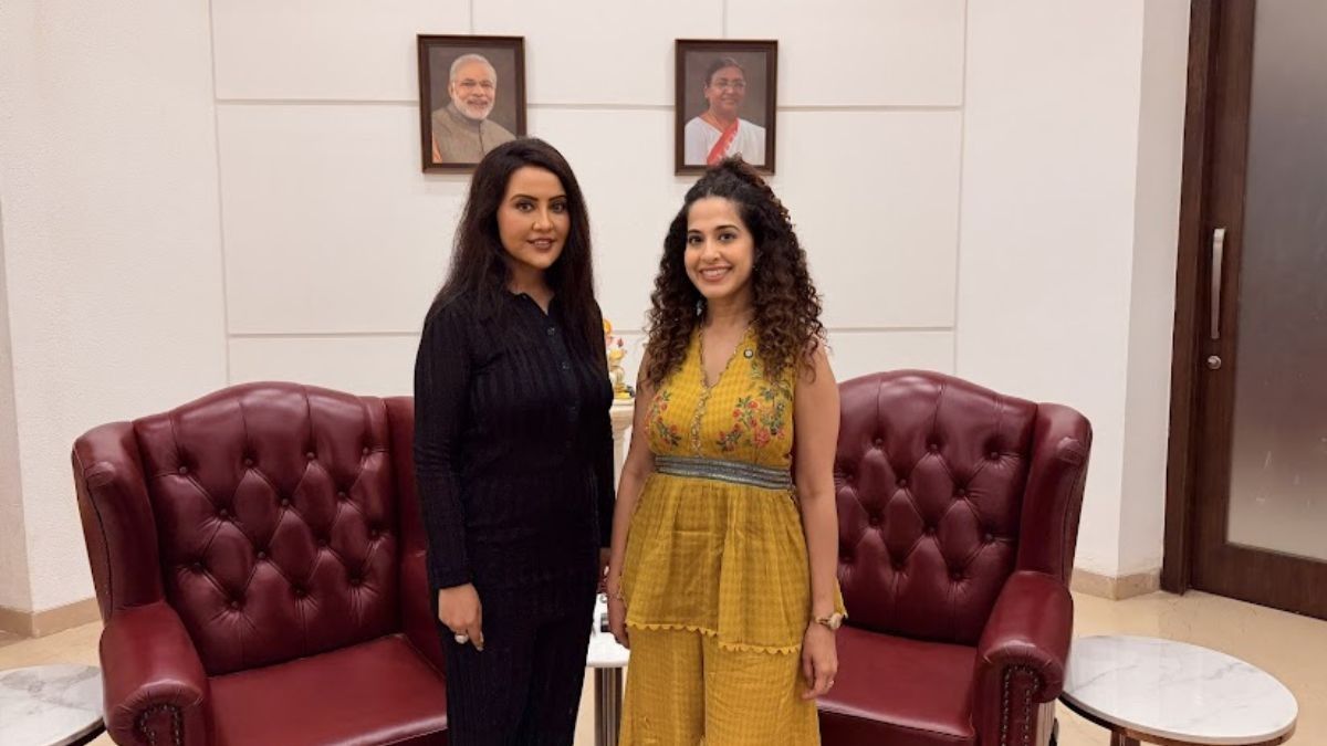 Amruta Fadnavis Talks Life, CM Devendra Fadnavis, Food & More On Sunday Brunch With Kamiya Jani