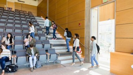 US Colleges See 14% Drop In Indian Student Applications This Year; First Fall Since 2020