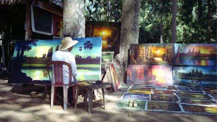 Art Lovers Rejoice! Delhi Plans To Host Art Flea Markets At Lodhi Road By The End Of November