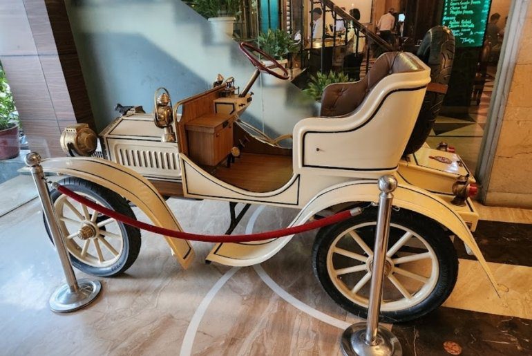 best restaurants in varanasi