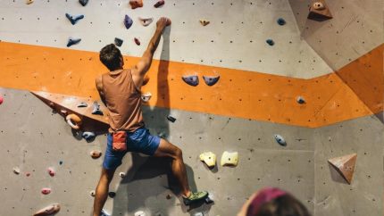 Get Ready To ‘Climb Up’ In Riyadh At The New Bouldering Centre That Will Test Your Endurance