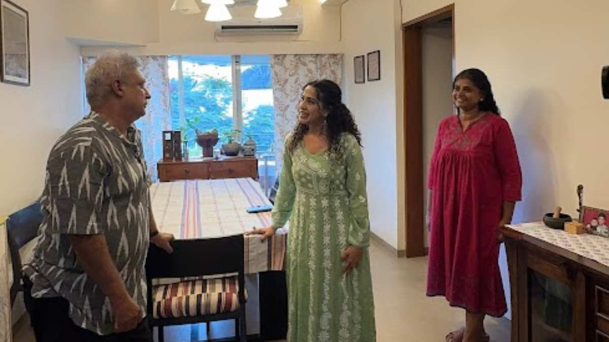 Piyush Mishra Shares How He Met His Wife, And Had A Runaway Wedding In Delhi 