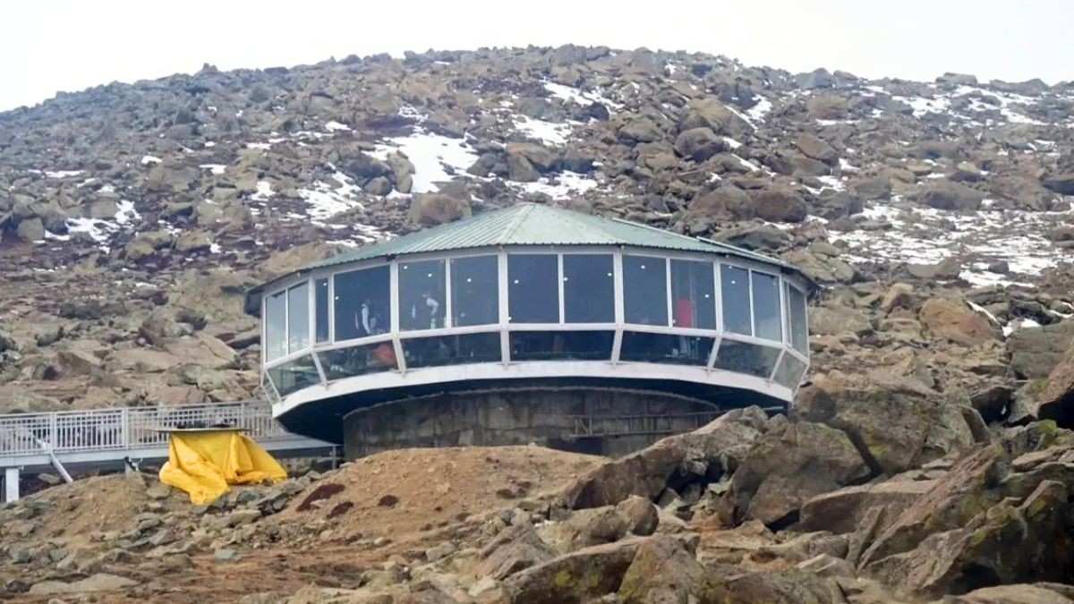 At 14000 Ft, Kashmir Opens The World’s Highest Revolving Restaurant Offering Panaromic Views