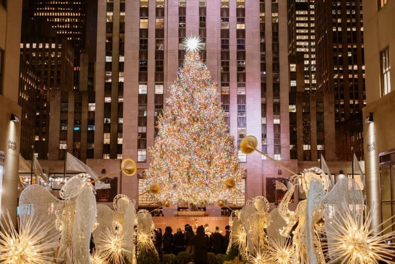 Iconic Christmas trees in world 