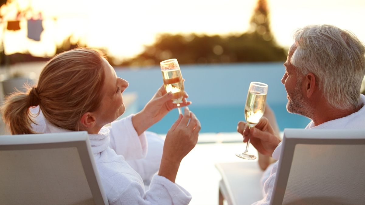 Saudi Arabia Eases Alcohol Rules For Non-Muslim Residents Earning Over SAR 50,000