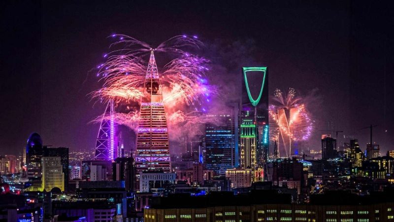 From Jeddah Corniche To Boulevard City, 7 Spots To View NYE 2026 Fireworks In Saudi Arabia