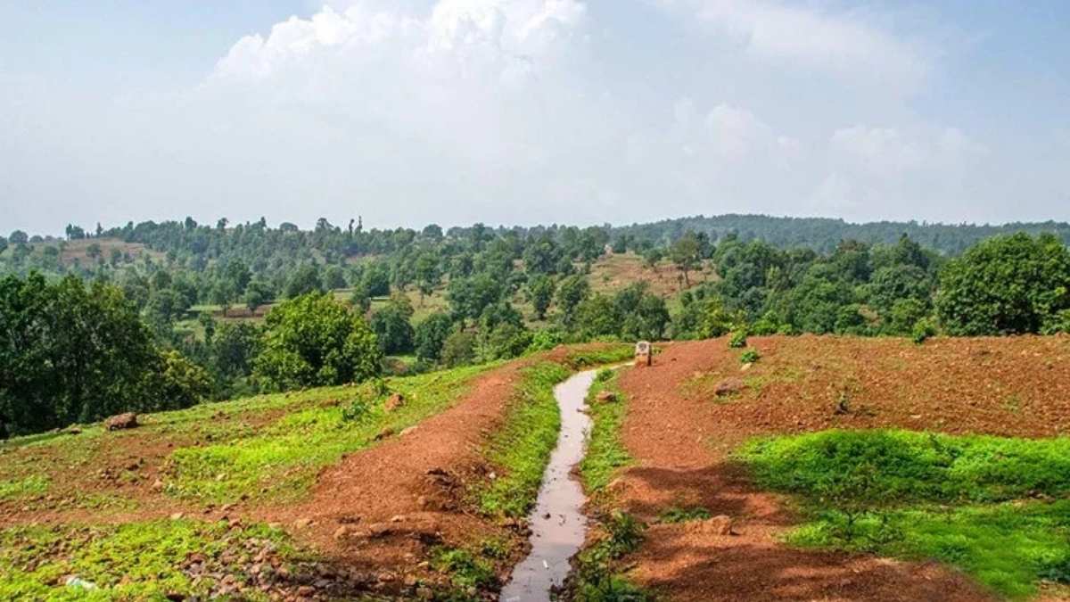 THIS Chhattisgarh Hill Station Has A Stone That Sounds Like A Bell, Upside-Flowing Water & More