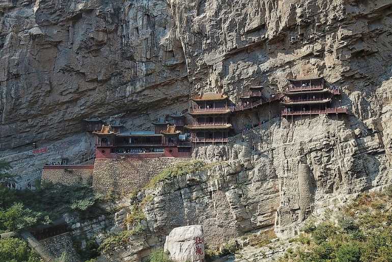 hanging temple china