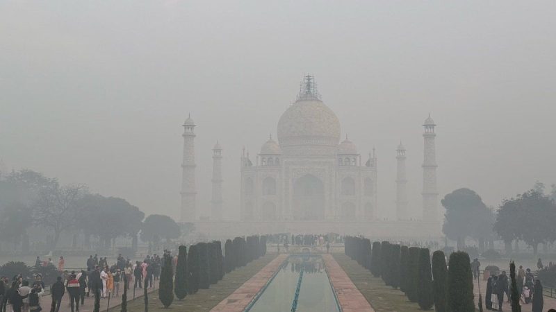 Is Taj Mahal Invisible? Thick Fog Covers Agra, Making Monument Disappear From Plain Sight