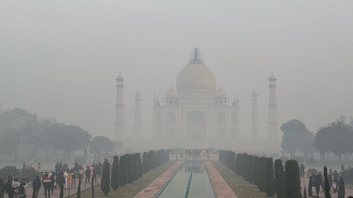 Is Taj Mahal Invisible? Thick Fog Covers Agra, Making Monument Disappear From Plain Sight