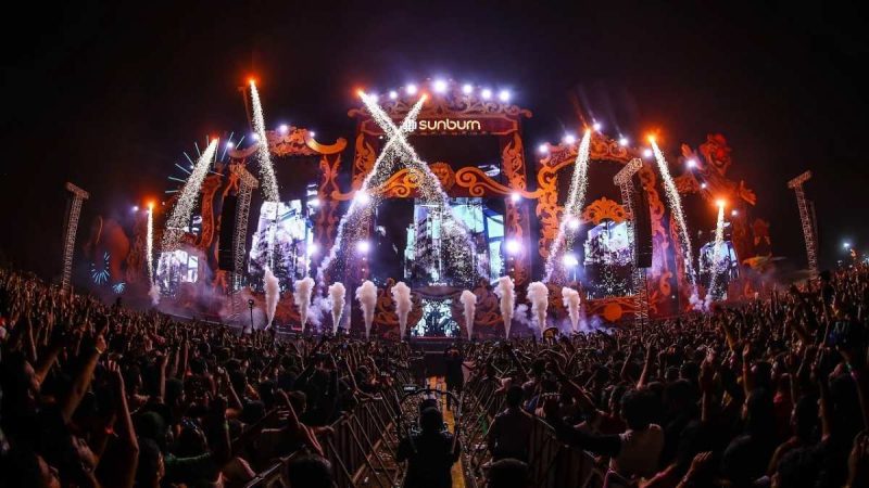 Sunburn Mumbai 2025 Travel Guide: 5 Ways To Reach The Festival This Weekend