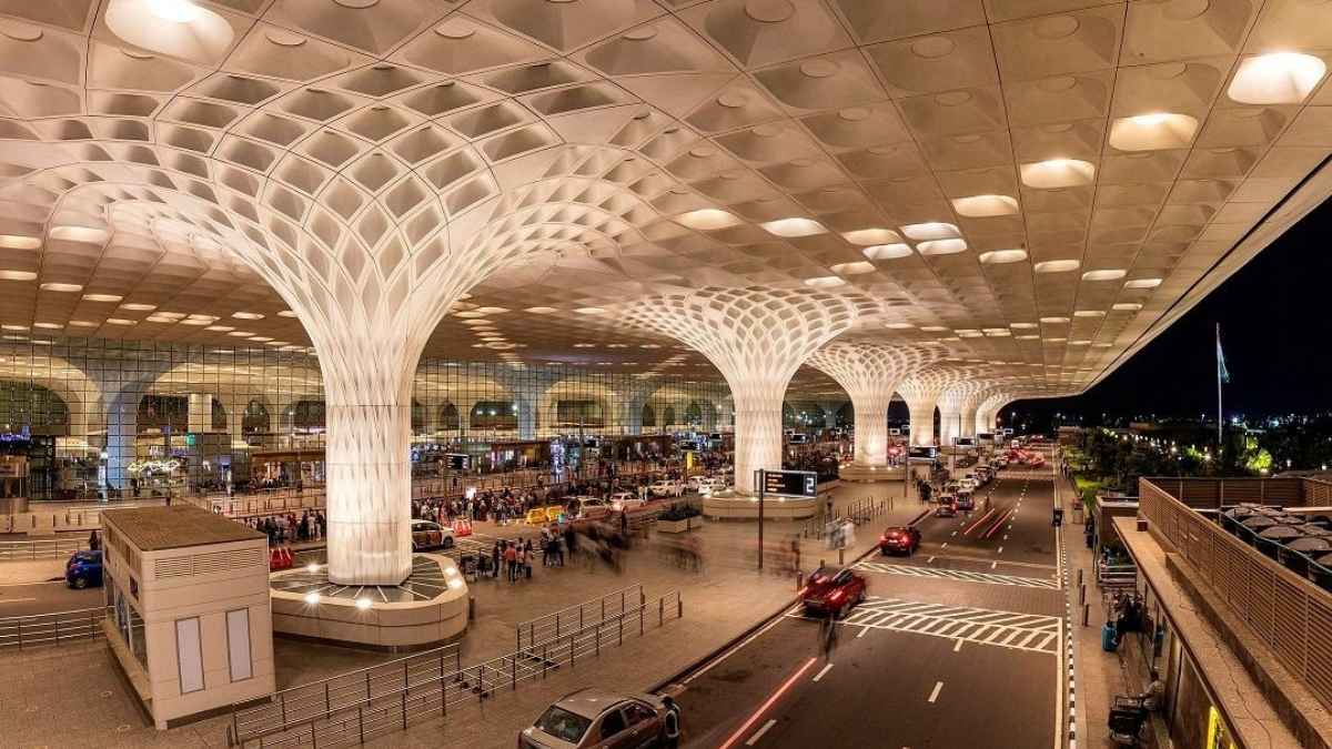 Mumbai Int’l Airport Hits New Record With 1.76 L Passengers Per Day Travelling To Dubai, Delhi