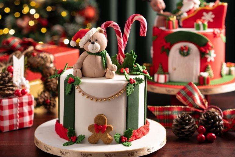 christmas cakes places