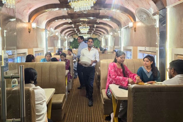 Rail Coach Restaurant Aligarh