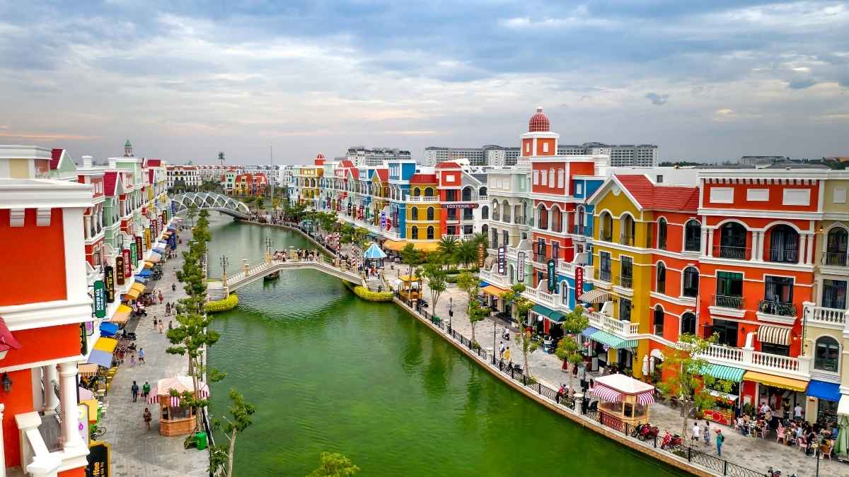 Phu Quoc Travel Guide: Best Time To Visit, Top Attractions, Stays, Costs & Local Tips