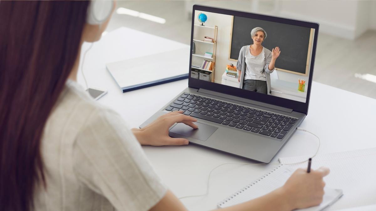 As Thunderstorms Continue Raging In Saudi Arabia, Schools Shift To Remote Learning