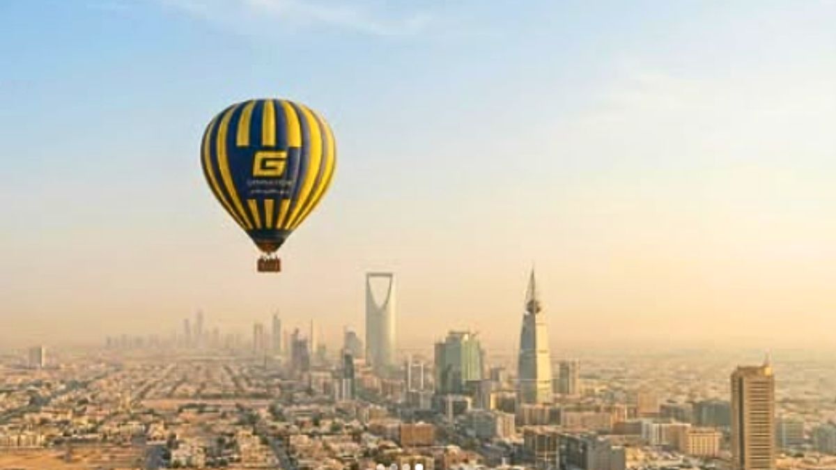 Riyadh Gets The World’s Highest Gym Class 2,200 Feet Above & It’s Not For The Faint-Hearted!