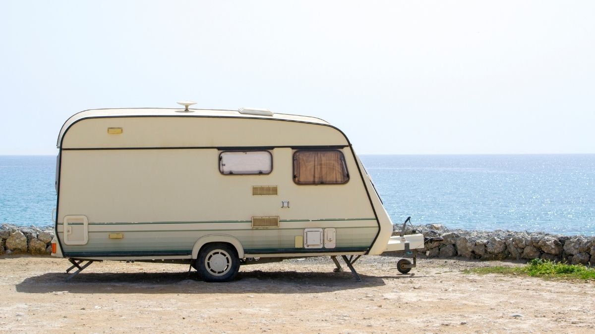 Planning A Beach Camp With Your Caravan In Dubai? Get This Free Permit First