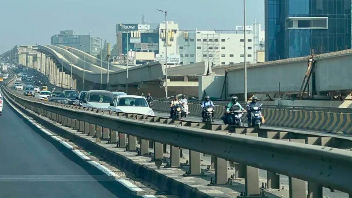 Metro Tracks Or Roller Coaster? Bengaluru’s Airport Road Elevated Tracks Spark Online Buzz