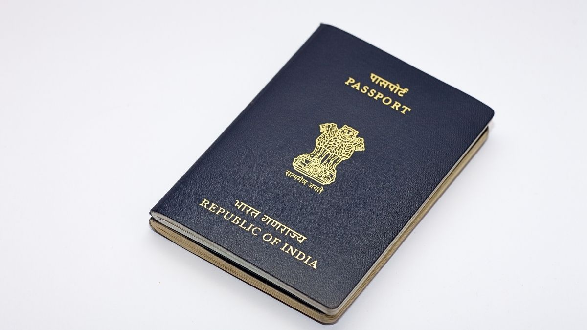 What Is India’s New E-Passport & Why Should UAE-Based Indians Apply Now?