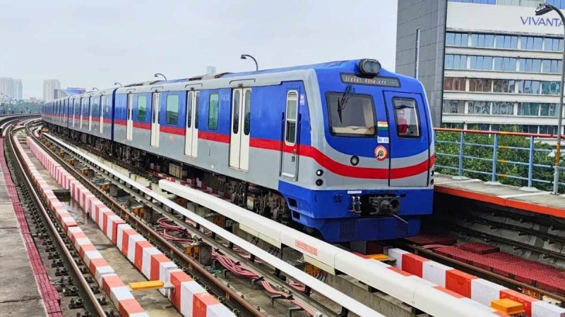 Kolkata Metro Gets India’s 1st Battery Backup System To Tackle Power Outages & Boost Safety