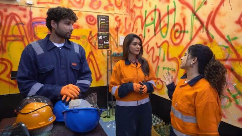 THIS Is What Makes Mrunal Thakur And Siddhant Chaturvedi Angry!