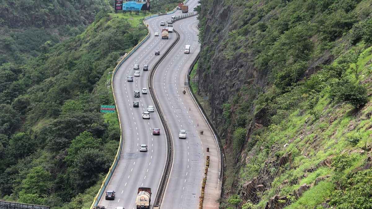 Stuck In Mumbai-Pune Expressway Jam On Feb 3? Are You Eligible For A Refund & How To Get It?