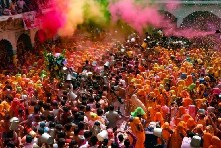 holi in vrindavan