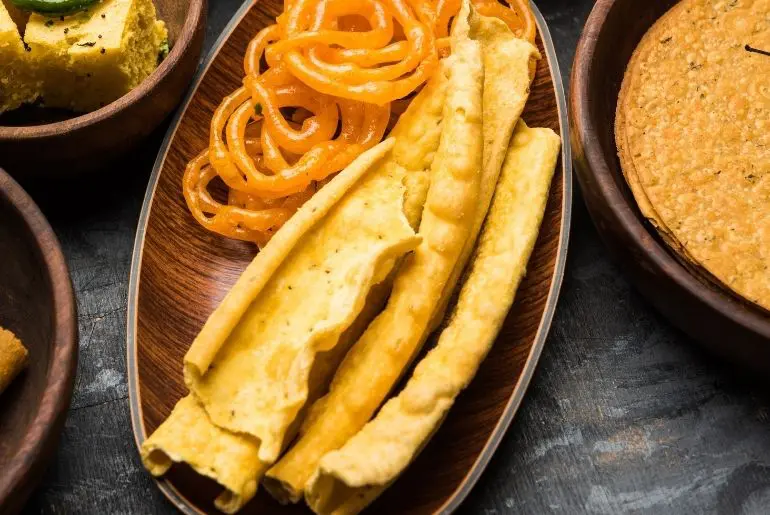 vegetarian food cities