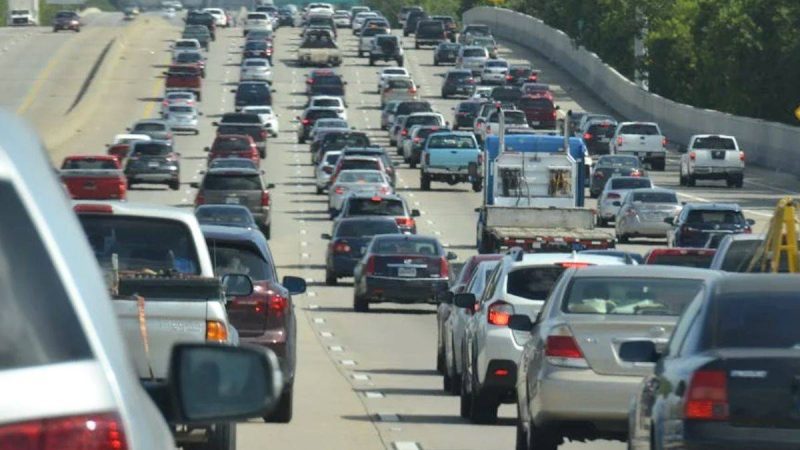 Why Is Bengaluru Planning To Introduce American Right-Side Driving Style On THESE Roads?