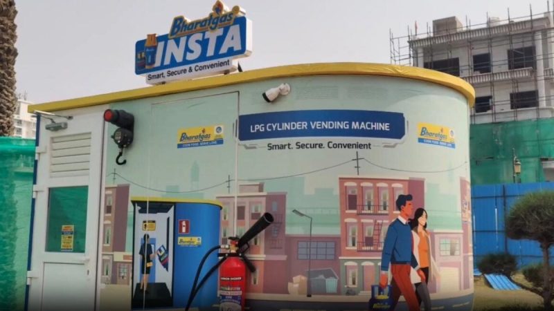 Amid LPG Crisis, Gurgaon Gets A 24×7 Cylinder Vending Machine; All About It