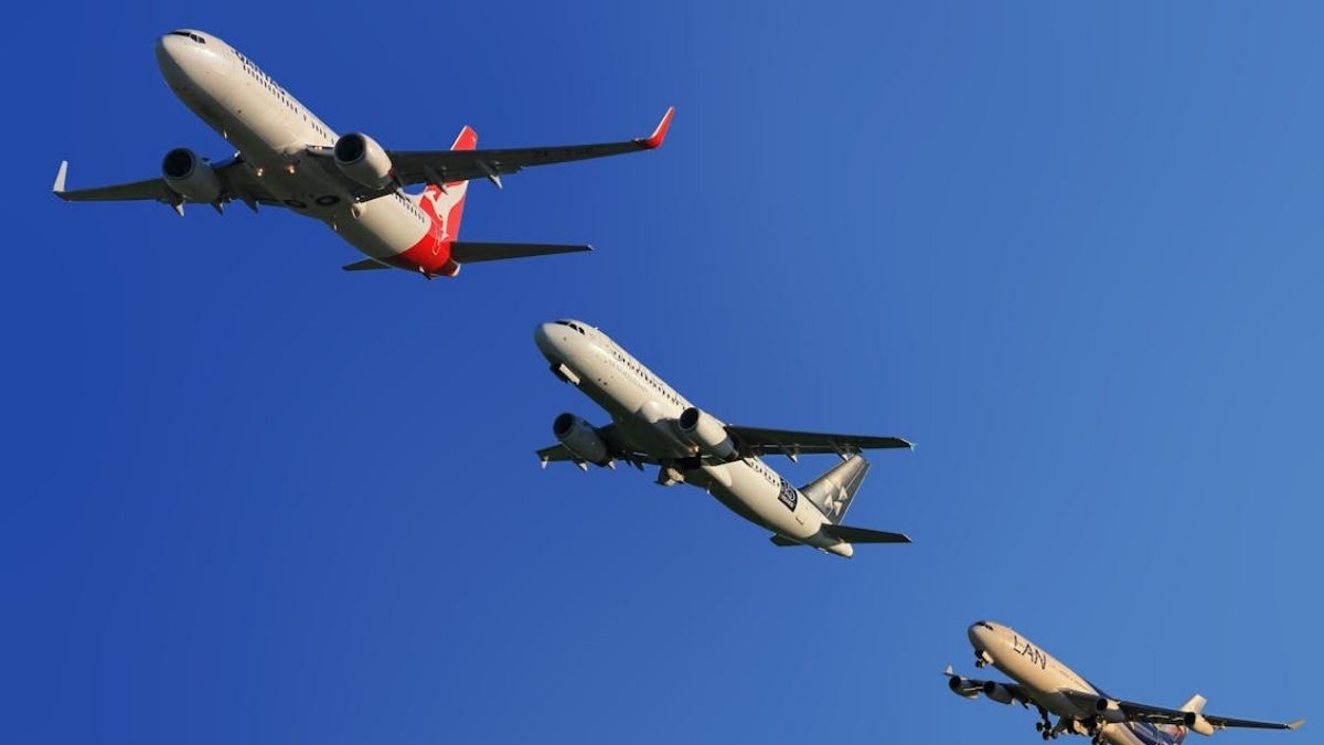 Amid Rising Fuel Costs, Indian Airlines To Operate 2,500 Fewer Flights From March 29