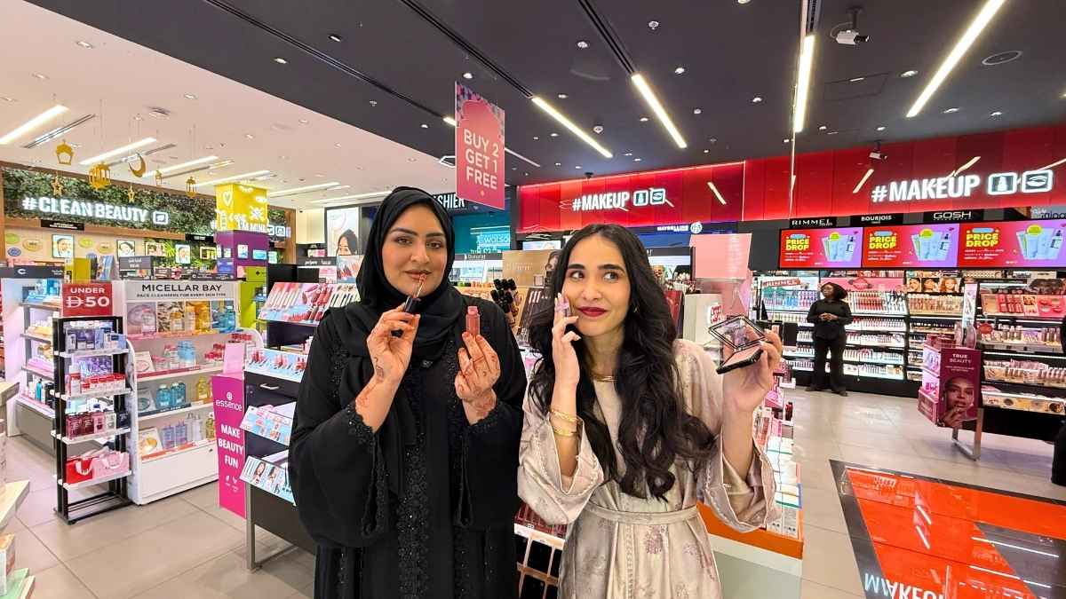 Mona Tajarbi Spills About Her Life, Arab Beauty Secrets & Ramadan Traditions