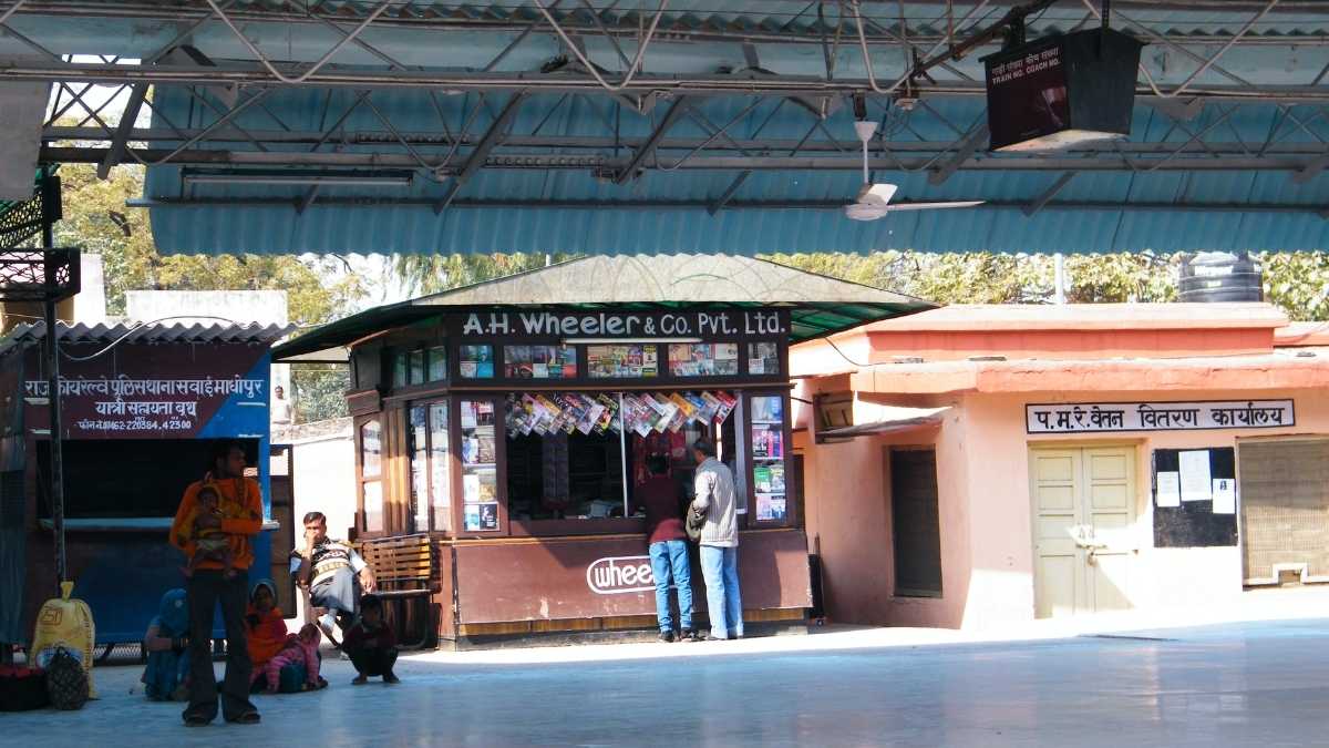 End Of An Era: Mumbai To Lose Iconic Wheeler Bookstalls As Railways Plans Phase-Out