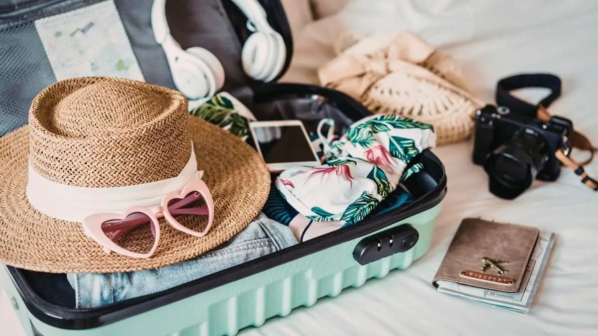Not Your Shoes Or Phones, Study Reveals THIS Is The Filthiest Travel Essential You Pack!