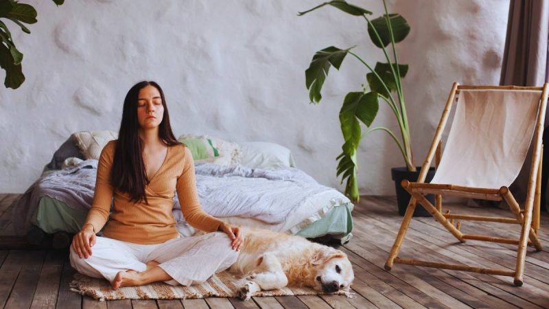 8 Positive & Comforting Things To Do At Home That Will Keep Your Mind Grounded