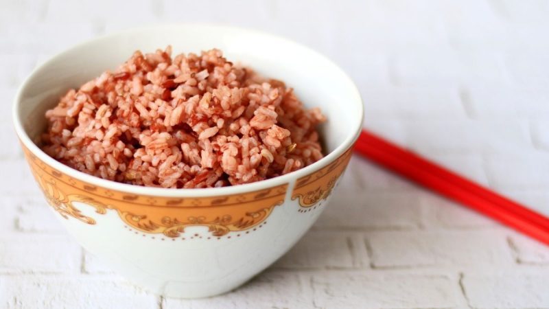 Can’t Digest White Rice? 5 Reasons You Should Switch To Red Rice
